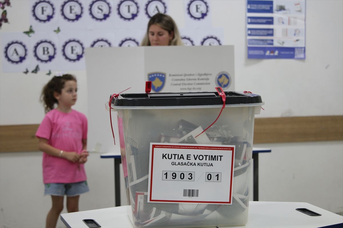 Kosova’da Erken Seçim Gerçekleşti