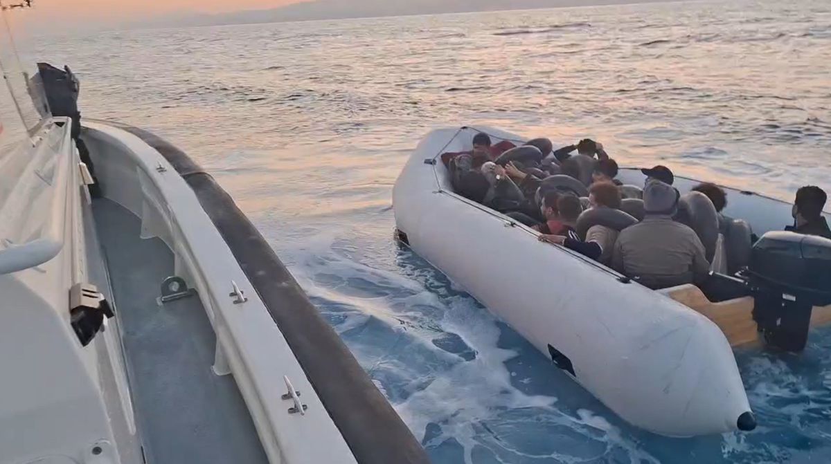 Kuşadası’nda 18 Kaçak Göçmen Yakalandı