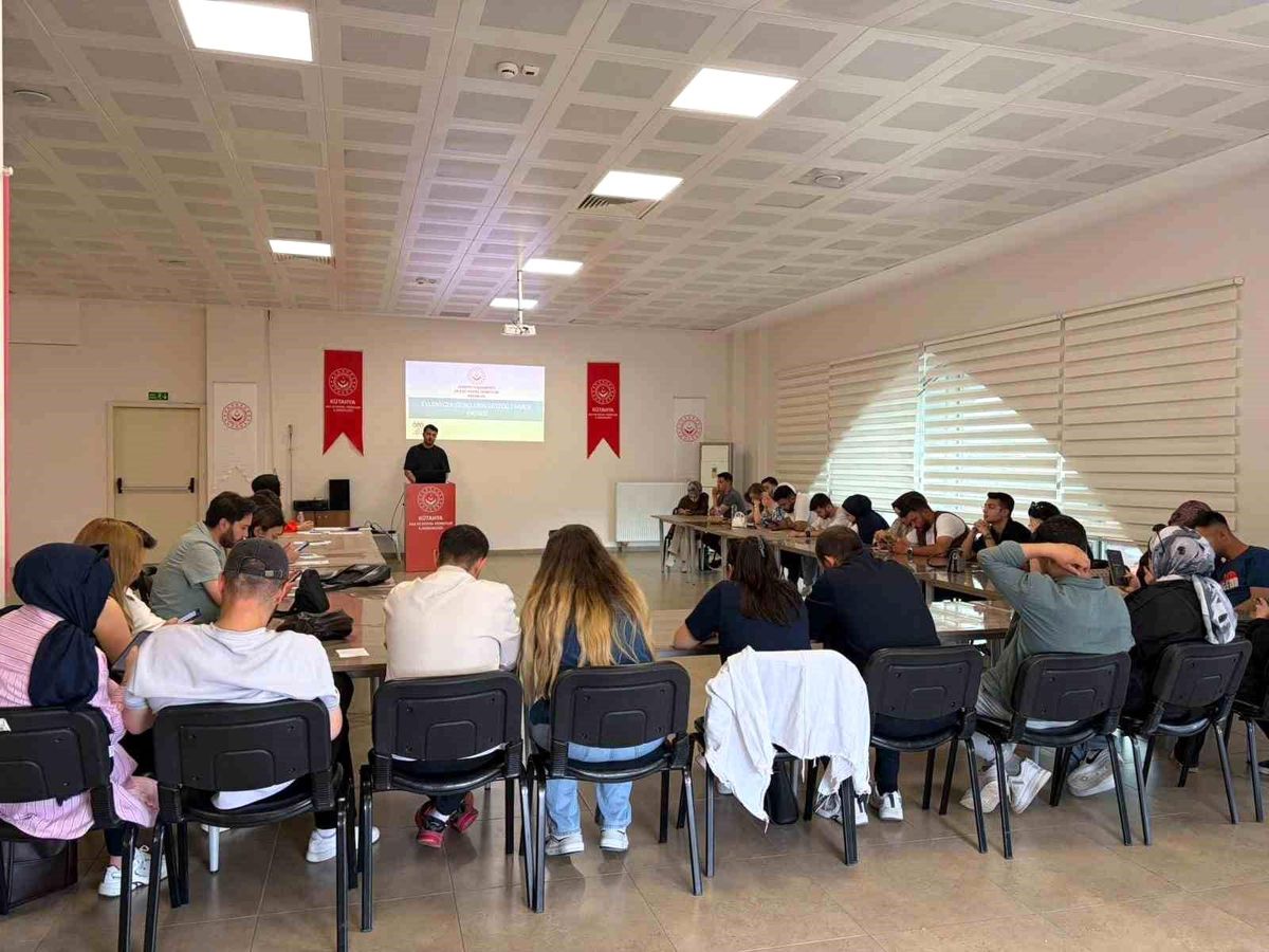 Evlenecek Gençlere Faizsiz Kredi Desteği