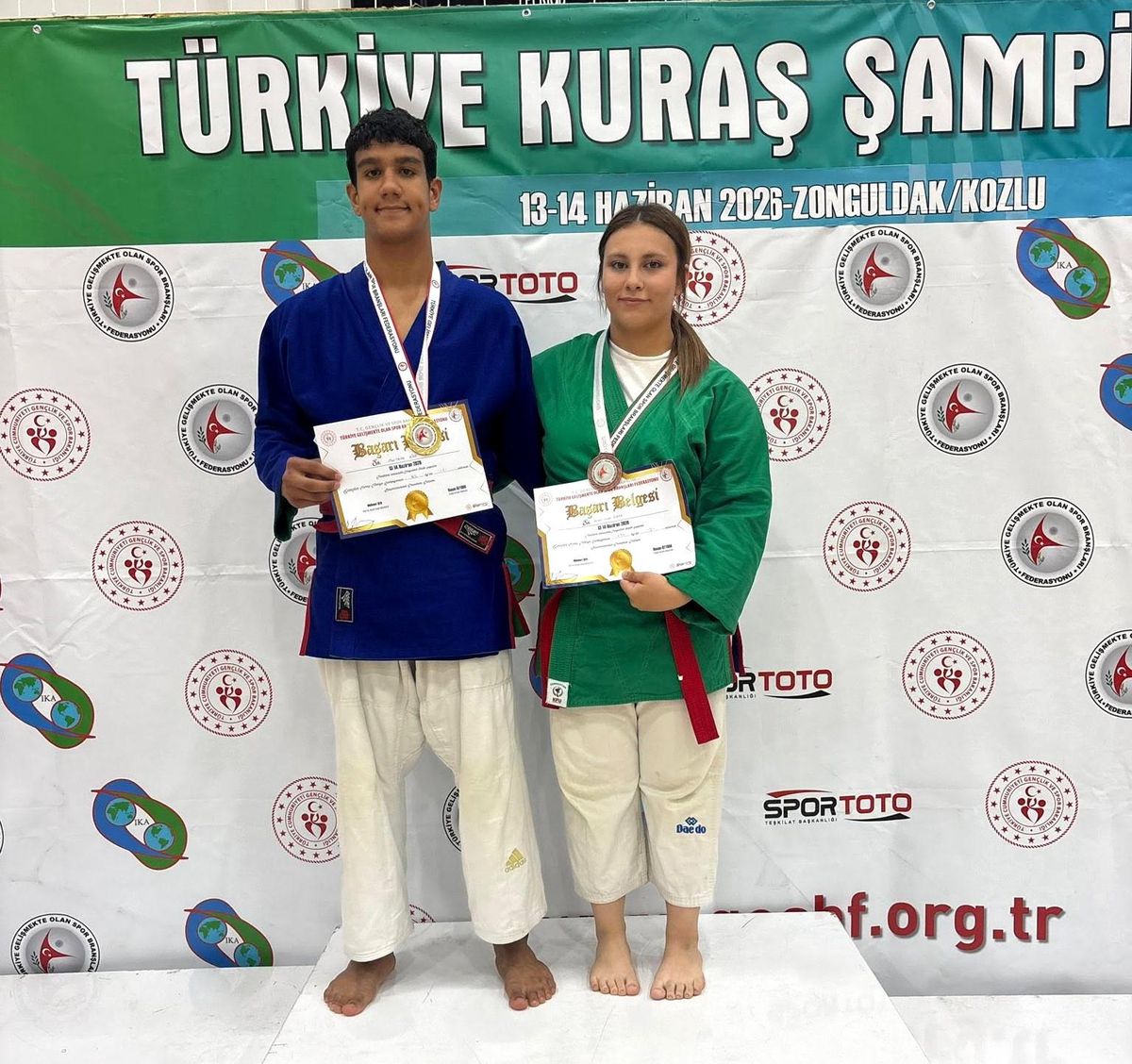 Salihli Sporcuları Kuraş’ta Gururlandırdı