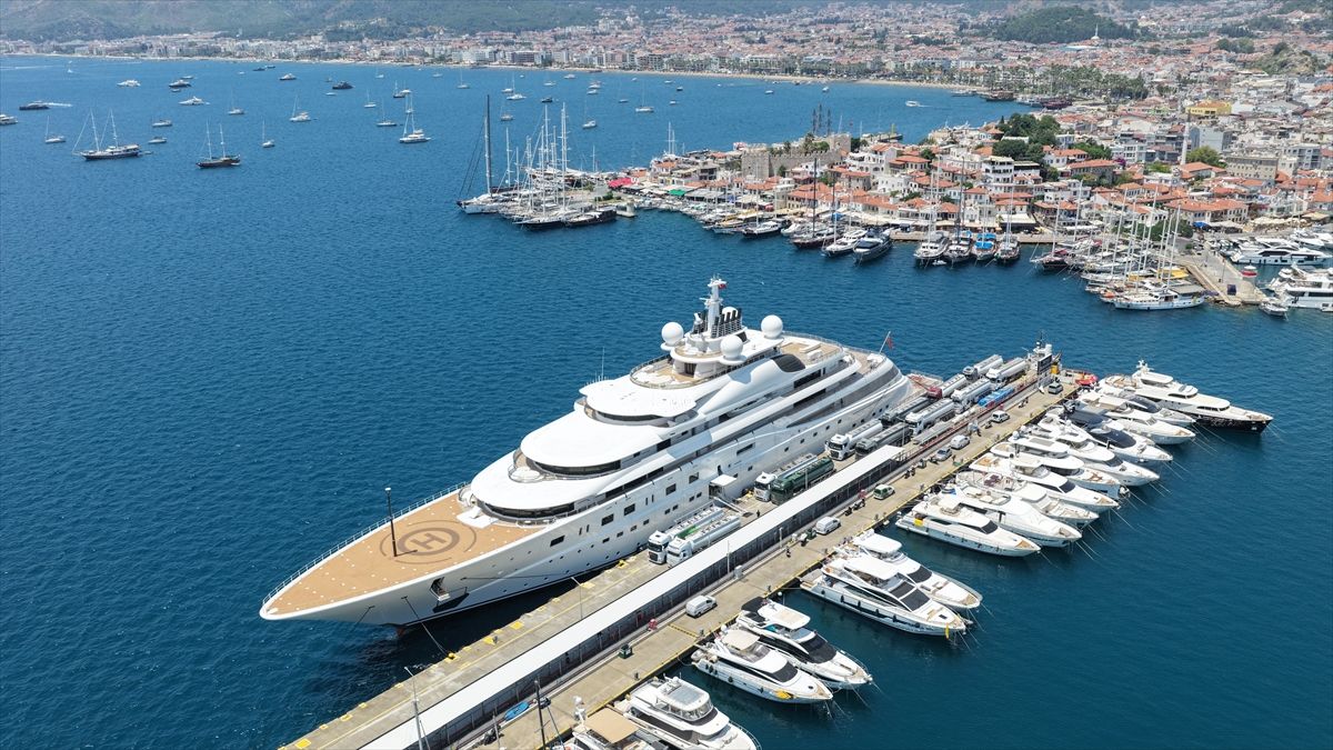 Dünyanın En Büyük Yatı Marmaris’te