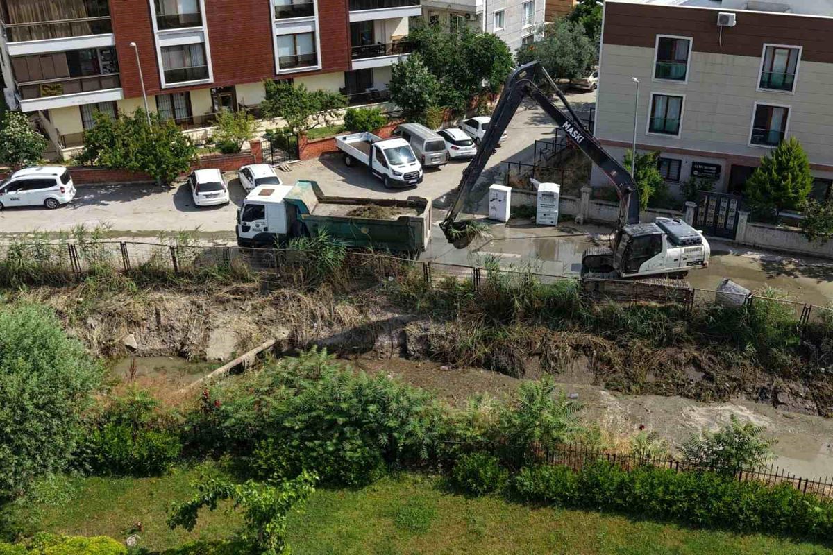 MASKİ’den Sulama Kanalı Temizliği