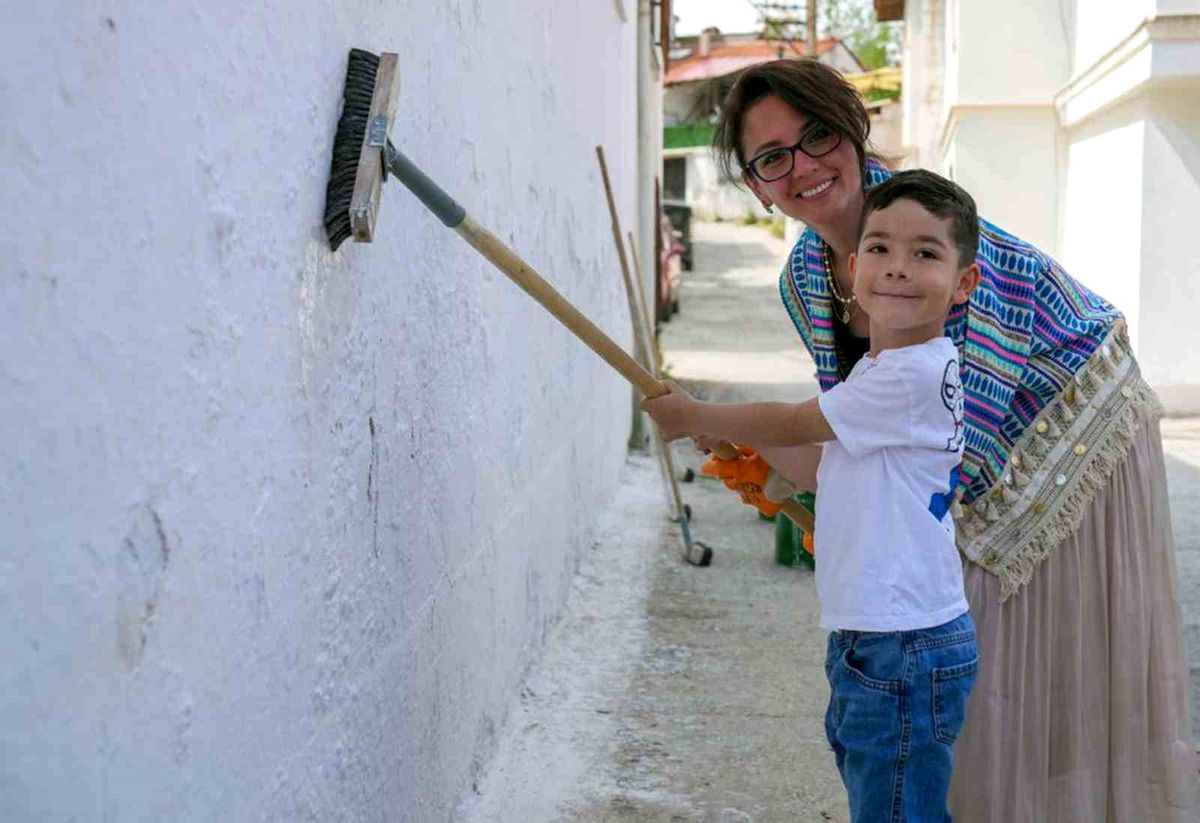 Menteşe’de 1 ton kireç dağıtıldı