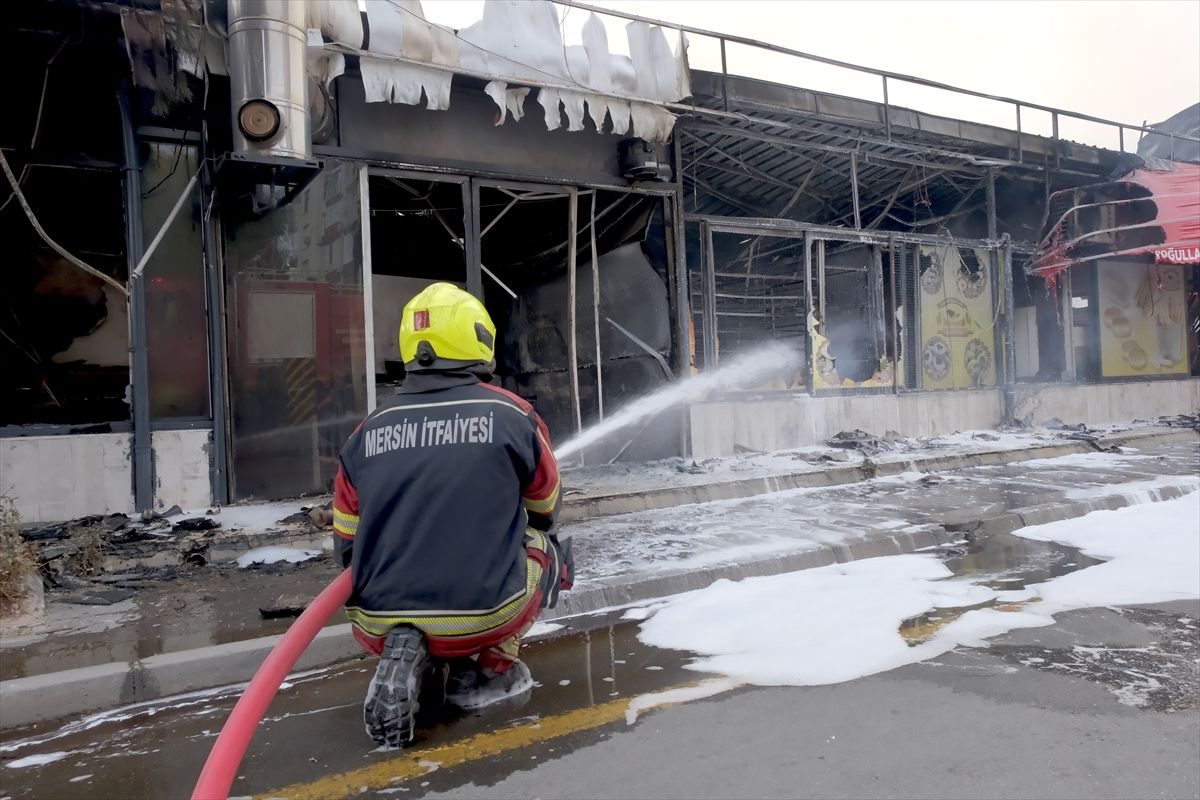 Mersin’de Unlu Mamul İşletmesinde Yangın