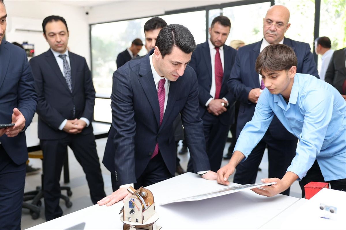 Milli Eğitim Bakan Yardımcısı Adana’da Ziyaretlerde Bulundu