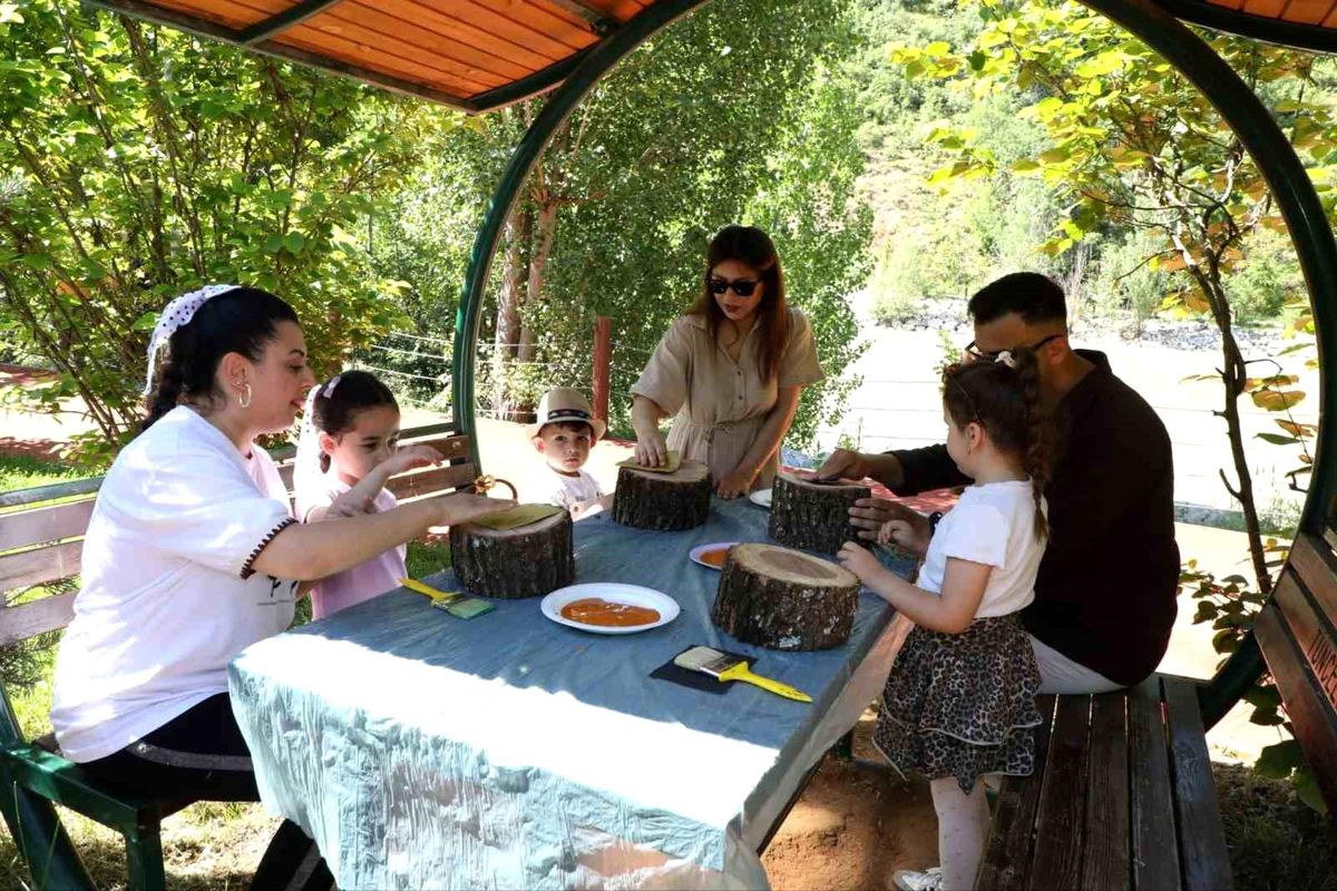 Tunceli’de Çiçek Dikimiyle Çevre Bilinci