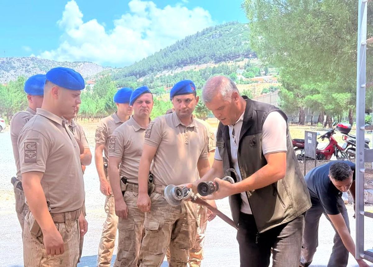 Jandarmaya Orman Yangını Eğitimi