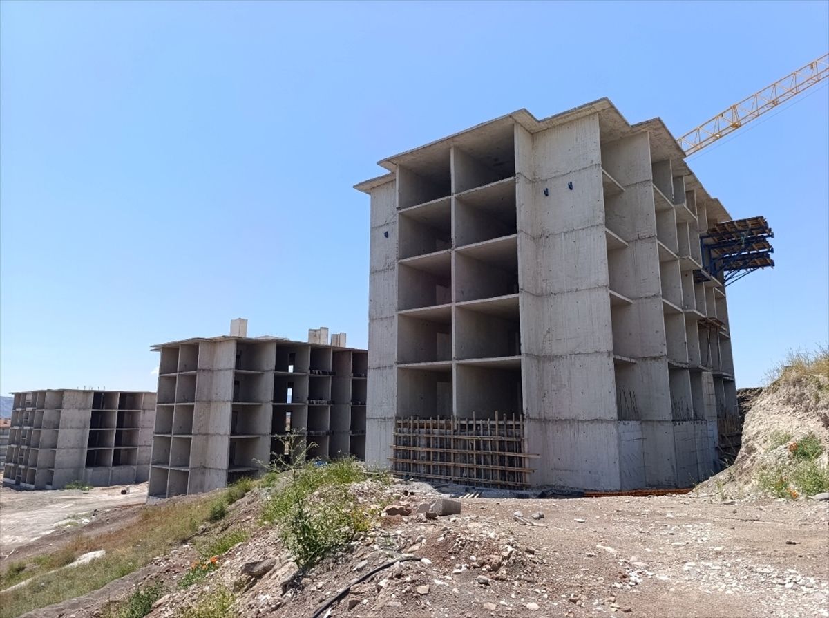 Nallıhan’da TOKİ Konut İnşaatları Devam Ediyor