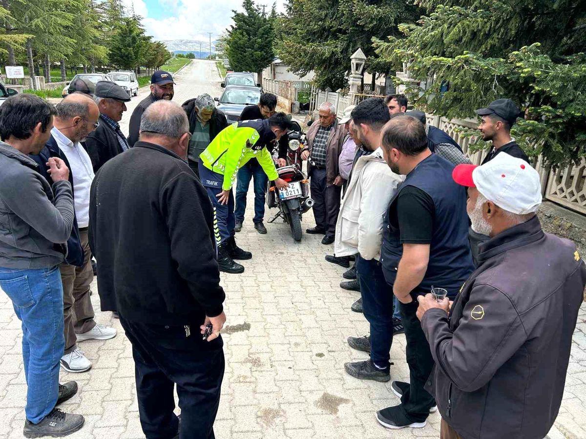 Afyonkarahisar’da Trafik Eğitimi Verildi
