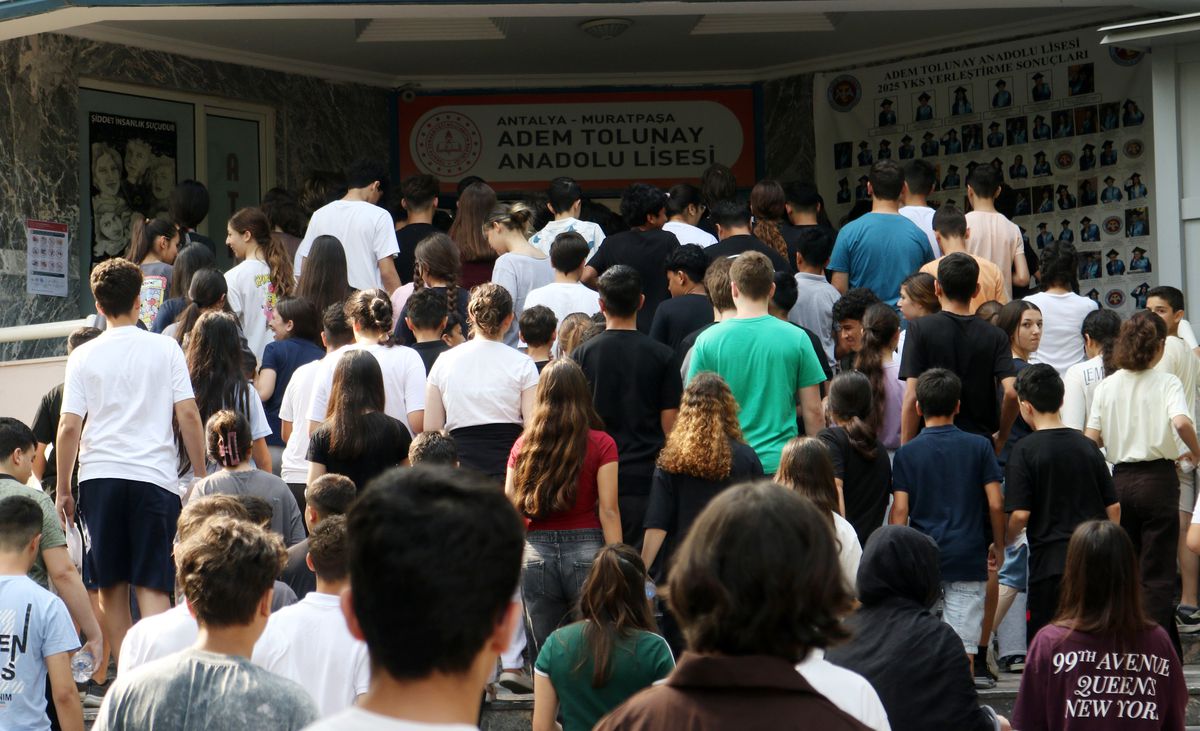 Antalya’da LGS Heyecanı