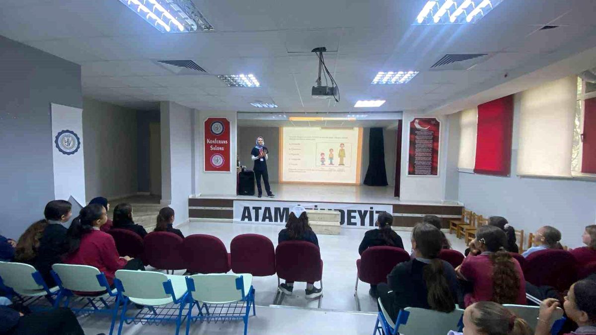 Çilimli’de öğrencilere okul sağlığı eğitimi