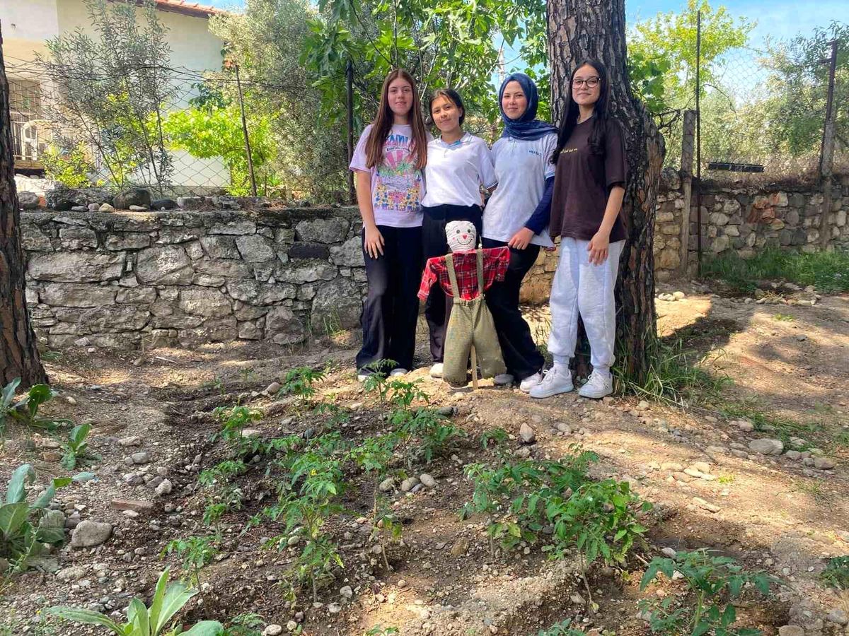 Selendi Lisesi’nde Açık Hava Sınıfı Projesi