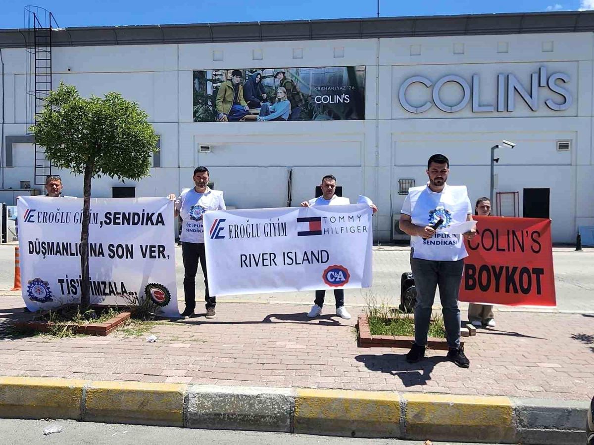 Uşak’ta Colin’s İşçileri İçin Grev Açıklaması