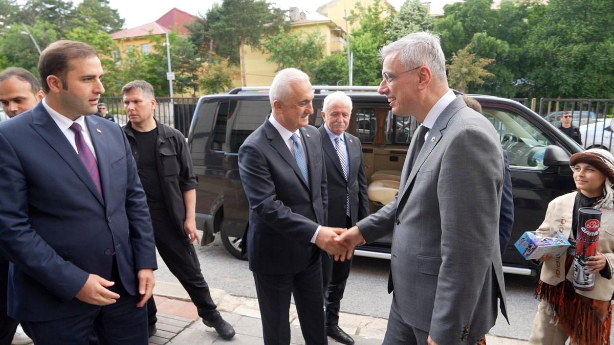 Sağlık Bakanı Memişoğlu’ndan Muş’ta Sağlık Vurgusu