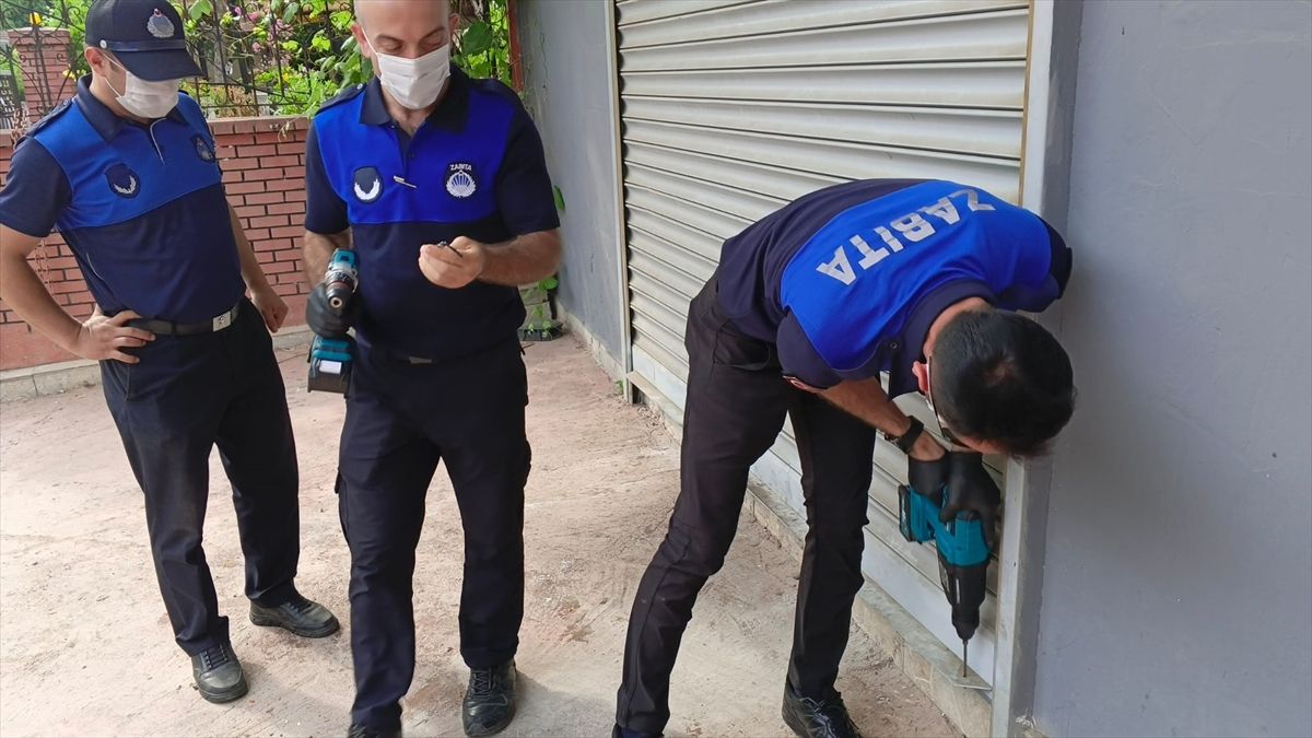 Hendek’te 1 Ton Bozuk Sucuk İmha Edildi