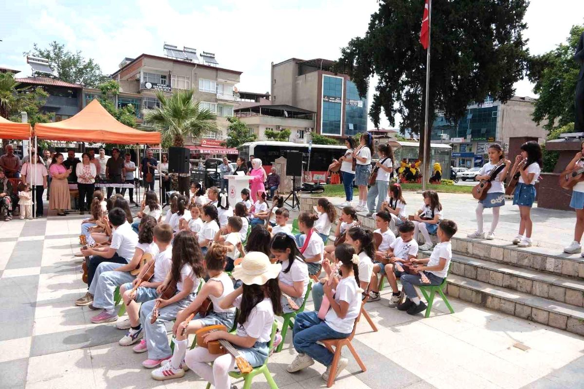 Sarıgöl’de Hayat Boyu Öğrenme Haftası etkinliklerine yoğun ilgi