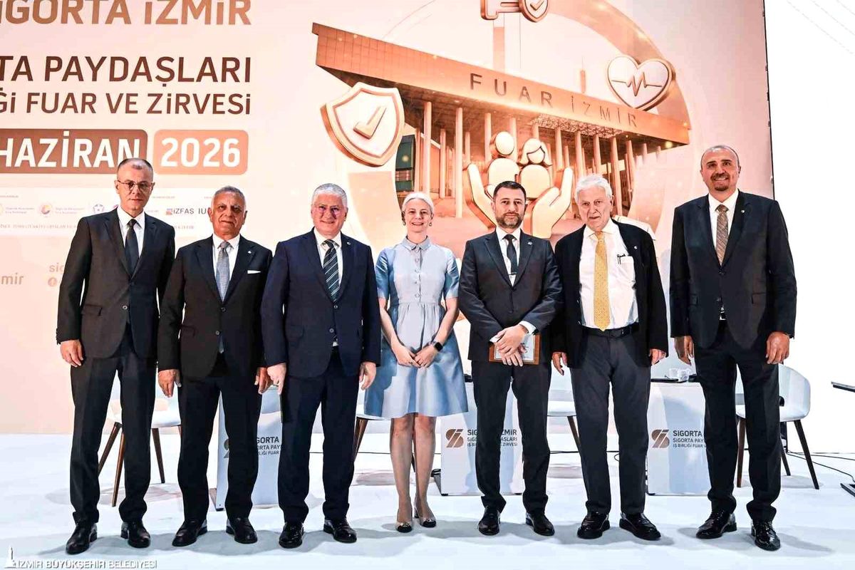 Sigorta İzmir’de dijitalleşme ve yapay zeka masaya yatırıldı