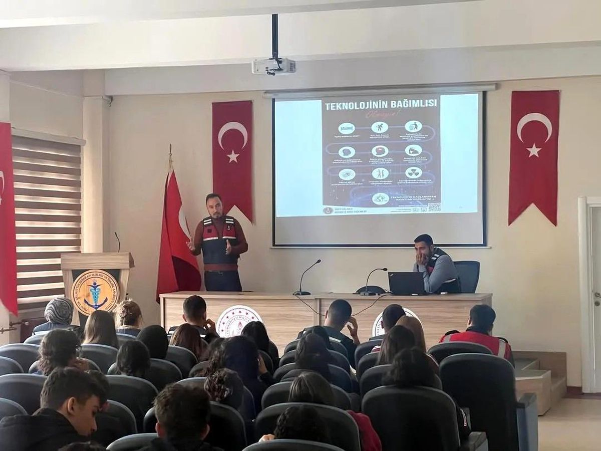 Dijital Bağımlılık Semineri Sinop’ta