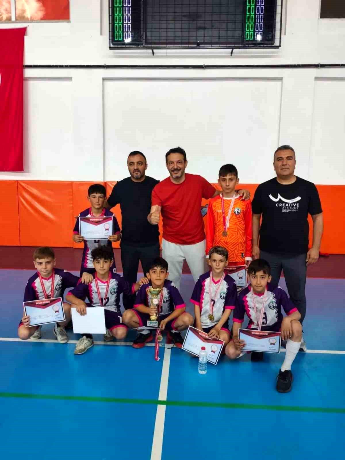 Sivas’ta Küçük Erkekler Futsal Müsabakaları Tamamlandı