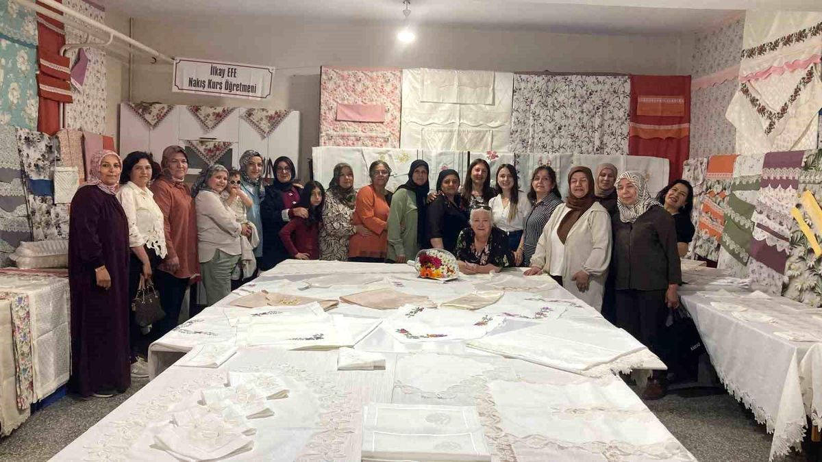 Sultandağı’nda Yılsonu Sergisi Açıldı