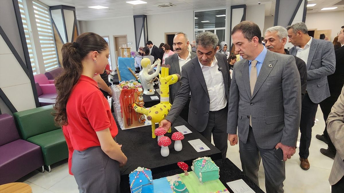Suluova’da Atıktan Sanata Yarışması Ödülleri Sahiplerini Buldu