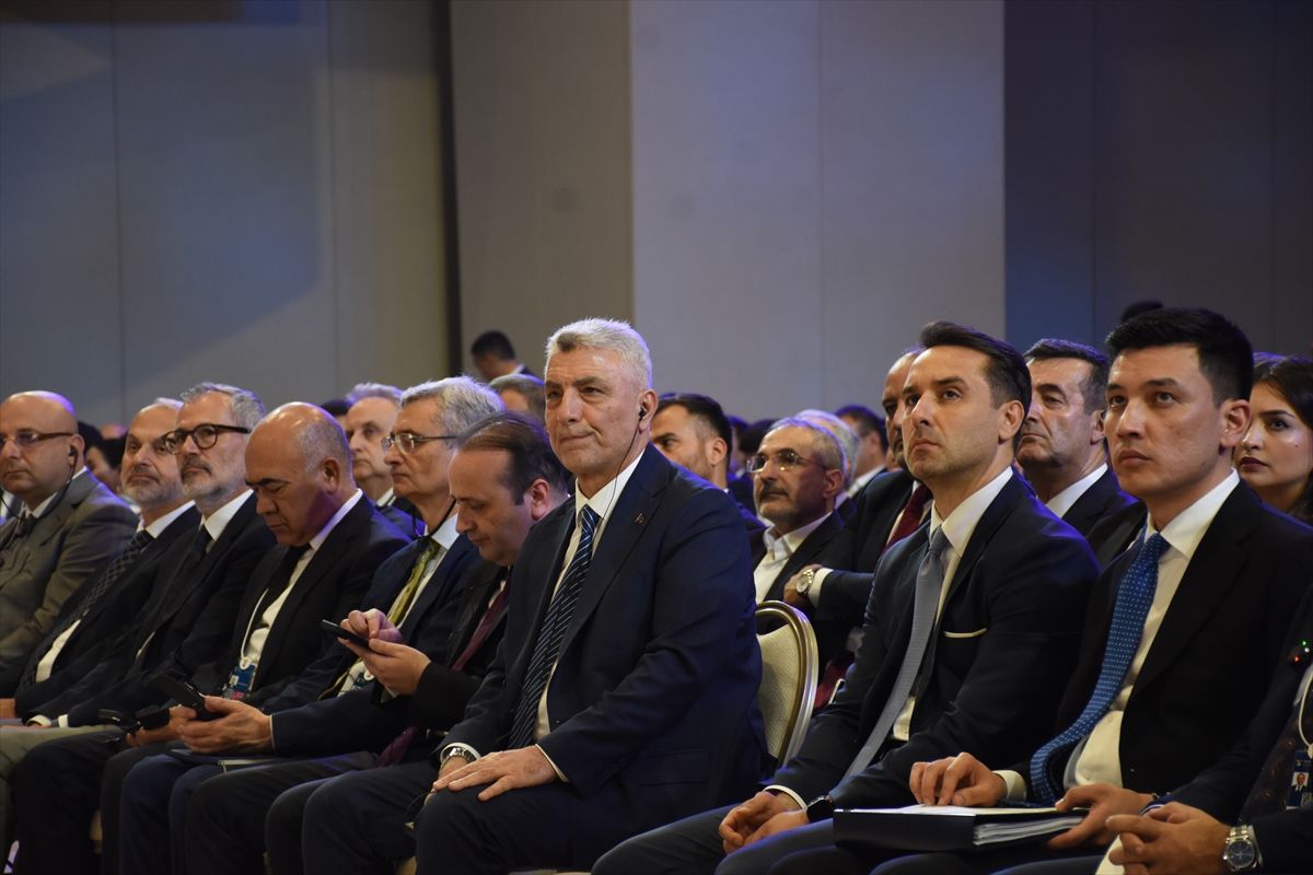 Türkiye-Özbekistan İş Forumu Taşkent’te yapıldı