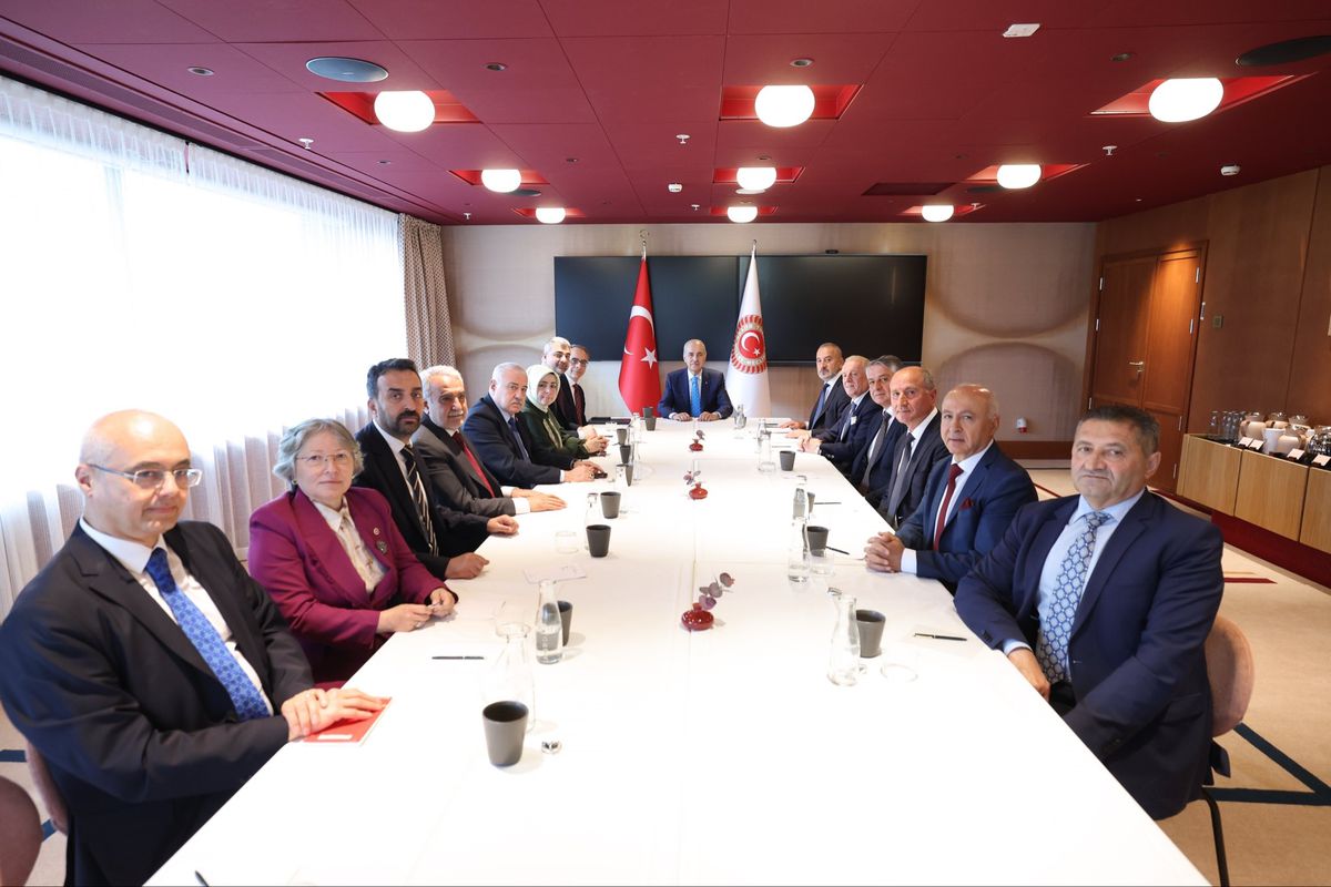 Kurtulmuş İsveç’te Süryani Temsilcileriyle Buluştu