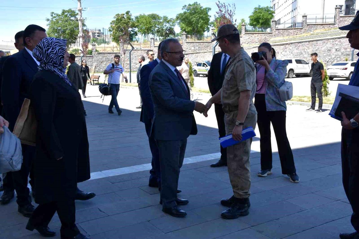 TBMM Okul Saldırılarını Araştırma Komisyonu Siverek’te incelemelerde bulundu