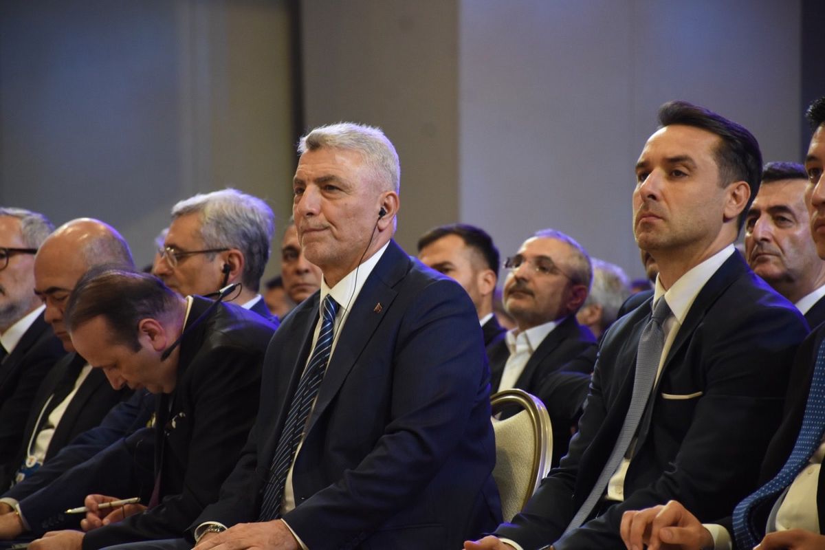 Bakan Bolat Özbekistan’da yatırım forumuna katıldı