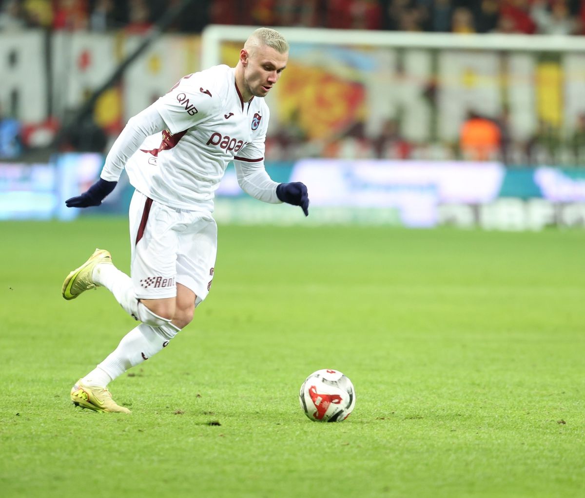 Zubkov AEK’ya Transfer Oldu