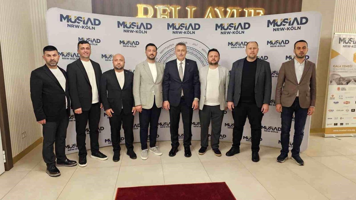 MÜSİAD Düzce, Köln Paneline Katıldı