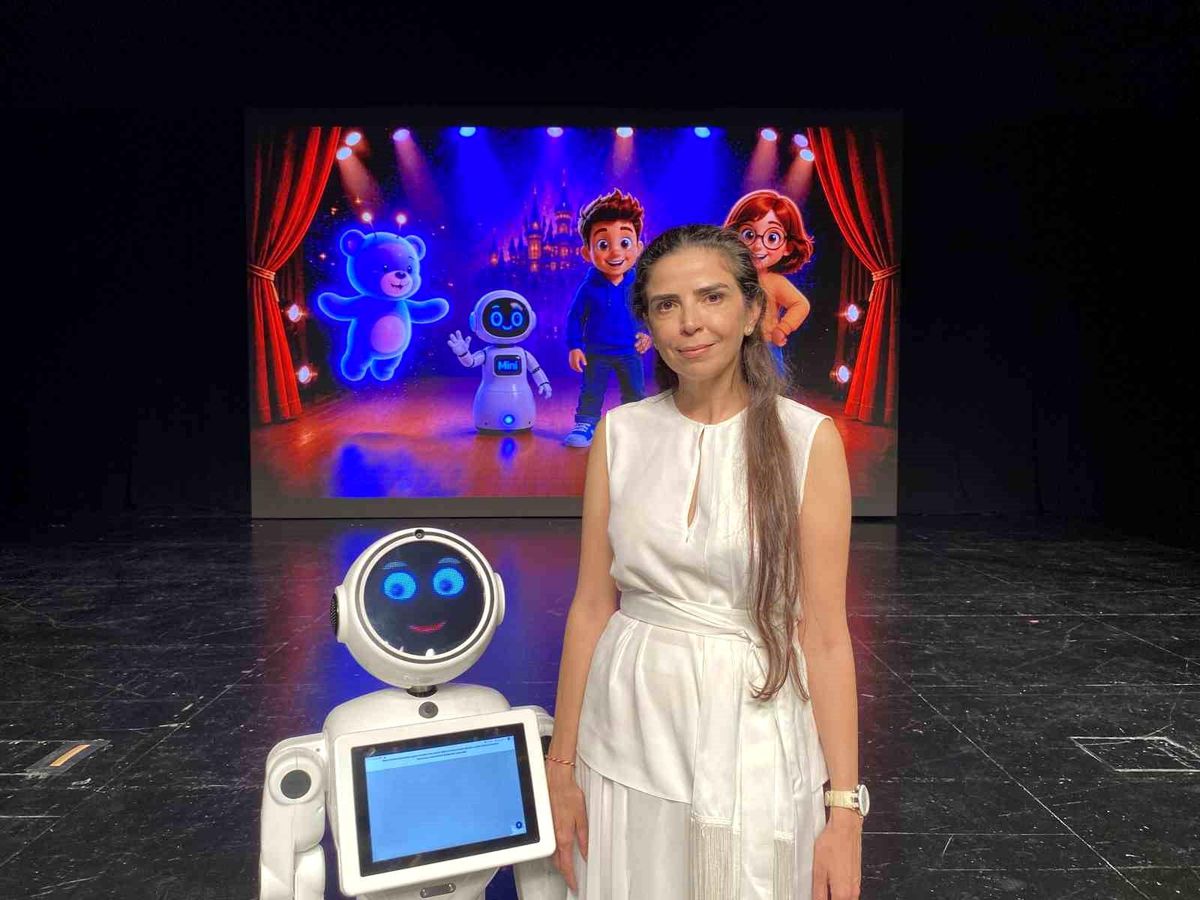Türkiye’nin İlk Çocuk Robot Tiyatrosu