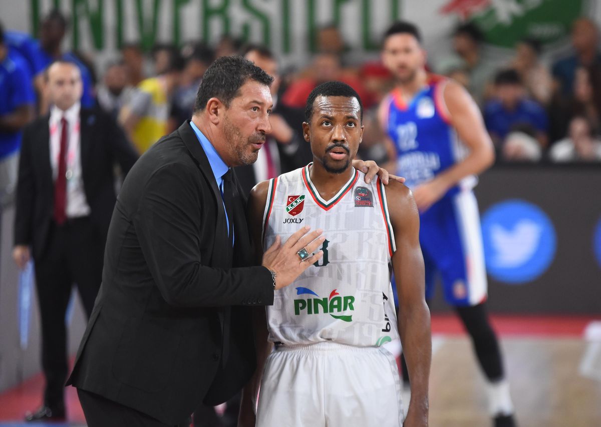 Ufuk Sarıca, Erokspor’da Eski Oyuncularıyla Buluştu