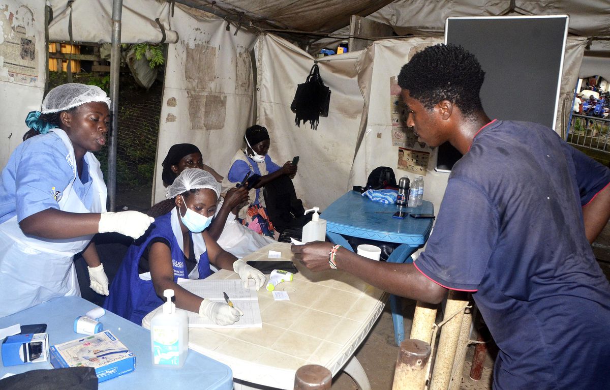Uganda’da Ebola Testi Zorunluluğu Kaldırıldı