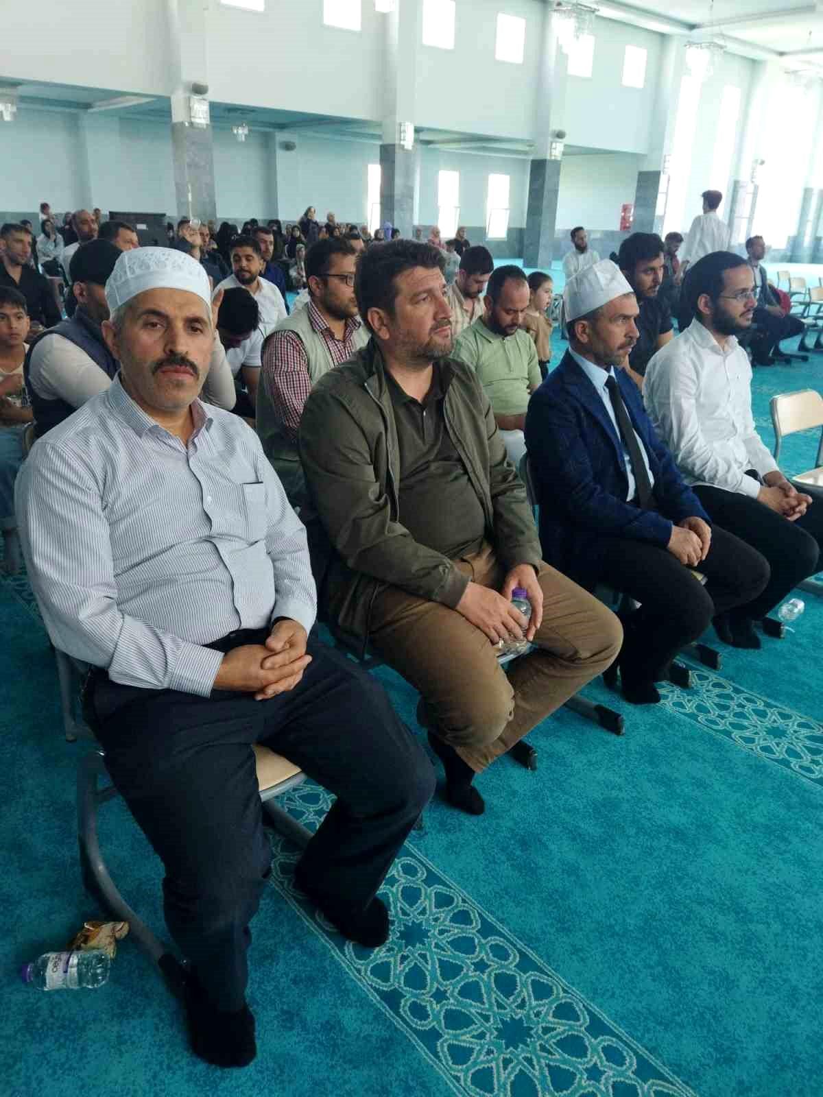 Uluslararası Öğrencilere Din Eğitimi Programı Sona Erdi
