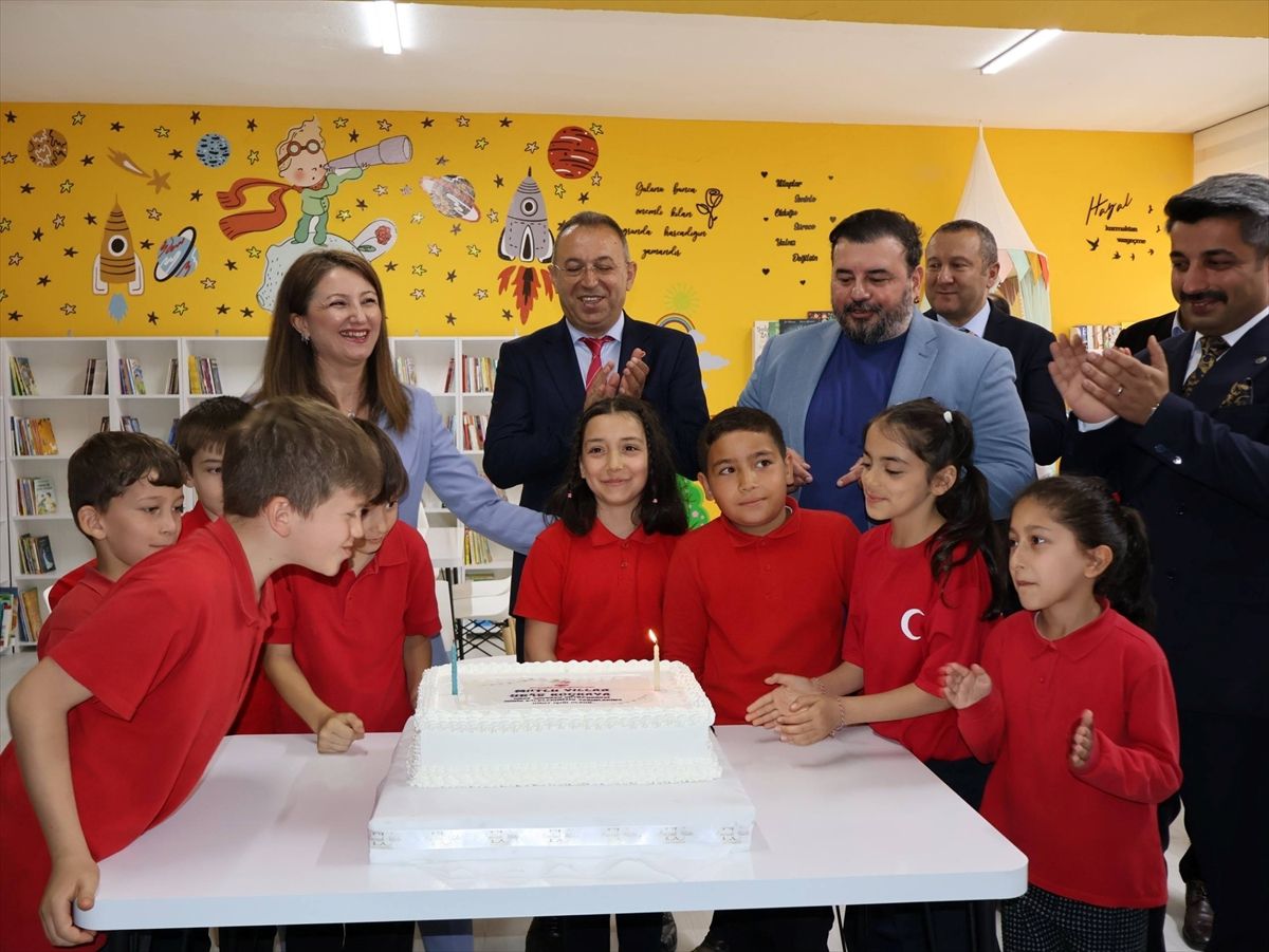 Tekkiraz İlkokulu’nda Kütüphane Açılışı