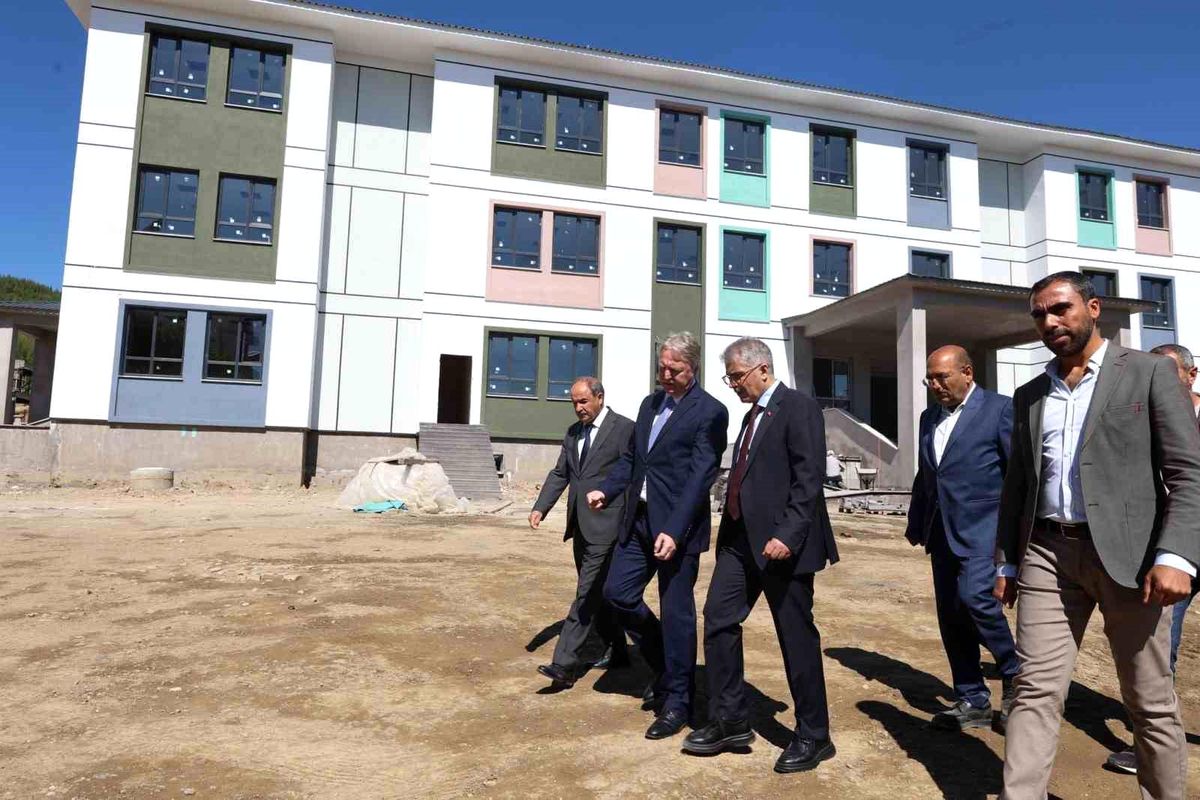 Bingöl’de Hayırsever Okul İnşaatı İncelendi