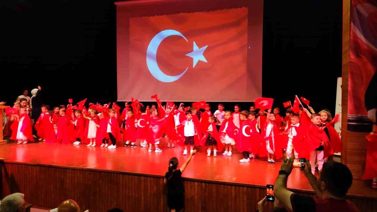 Vezirköprü’de miniklere belge töreni