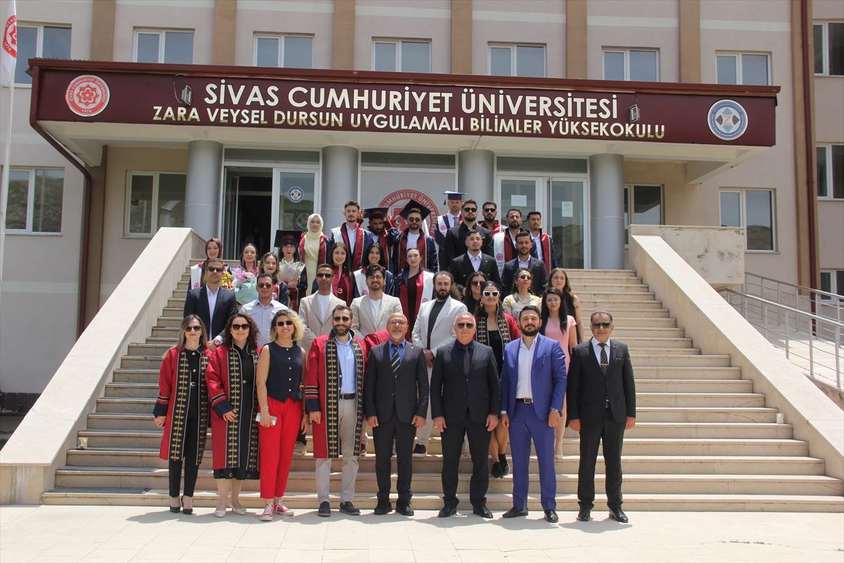 Zara’da Mezuniyet Töreni Coşkusu