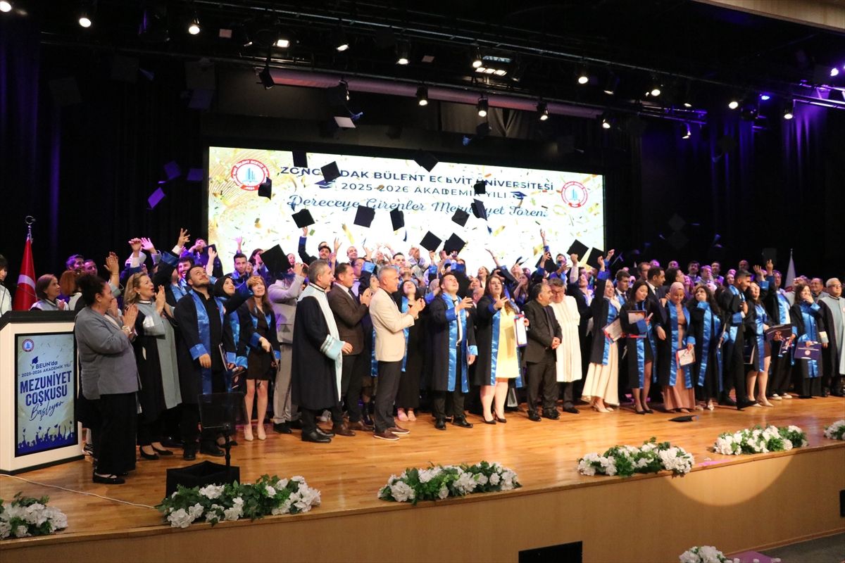 Zonguldak BEUN Mezuniyet Töreni Coşkusu