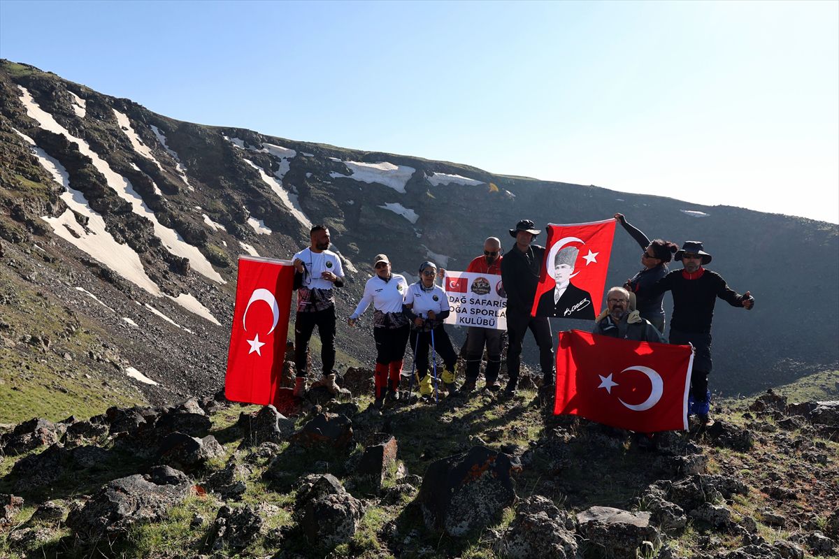 Ağrı Dağı’nın kuzeydoğu rotası doğaseverleri ağırlıyor