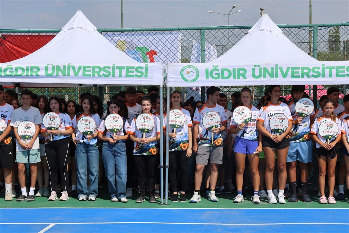 Iğdır’da Kayısı Cup Tenis Turnuvası Başladı