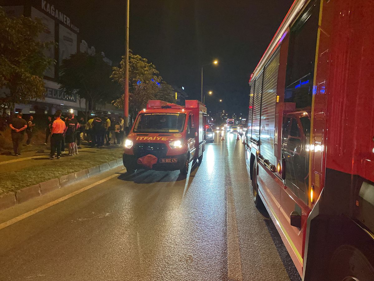 Bursa’da Otomobil Devrildi, 5 Yaralı