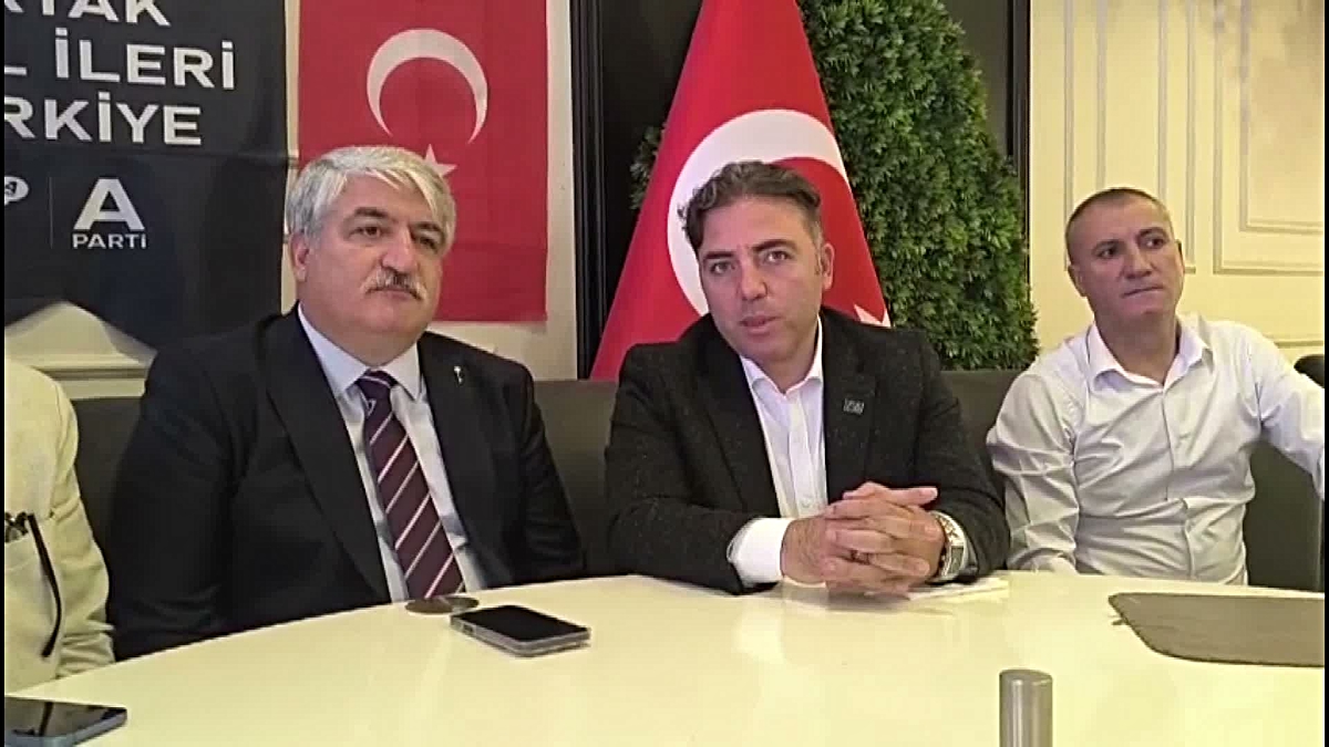 Anahtar Partili Güngör Iğdır’da konuştu, Öcalan’a önderlik payesi verilmesine karşı çıktı