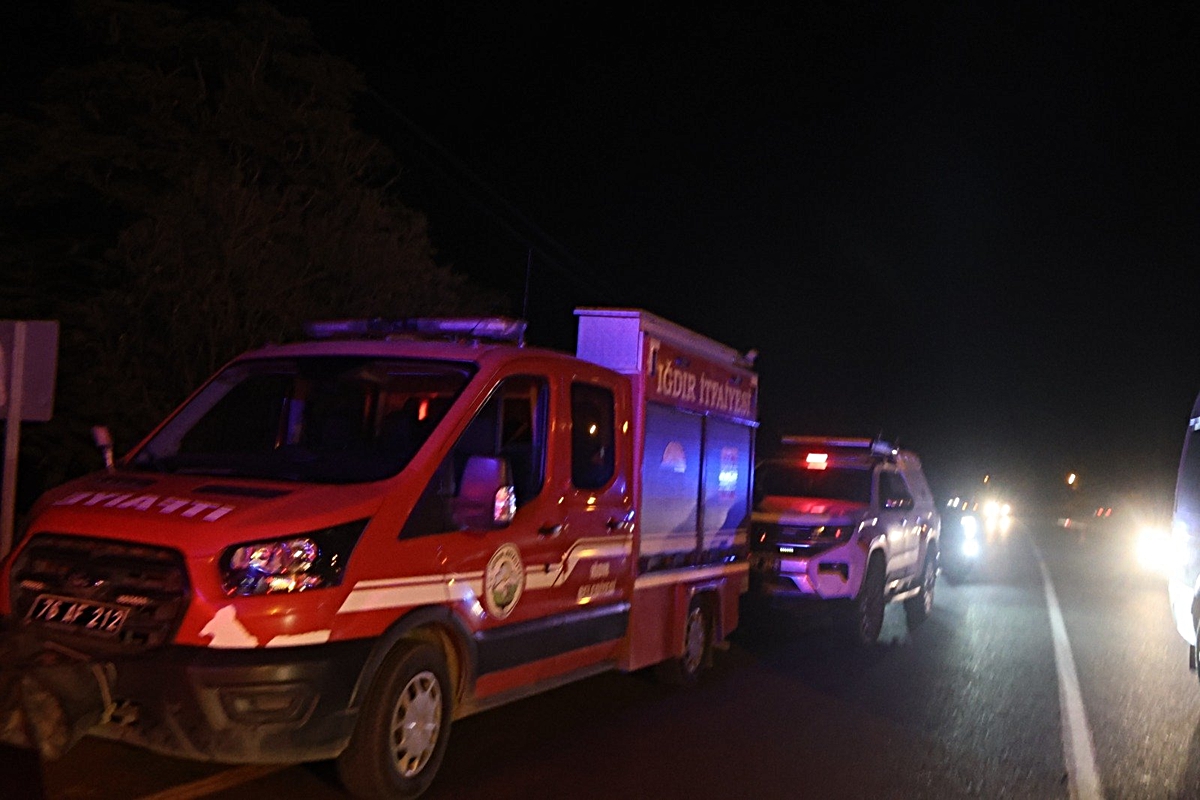 Iğdır’da tek taraflı trafik kazası: 3 kişi yaralandı