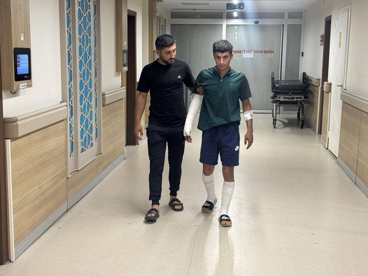 Iğdır’da balata spreyiyle motosikletini temizleyen genç: Alevler vücudunu sardı, 2. ve 3. derece yanıklarla Erzurum’da tedavi altında