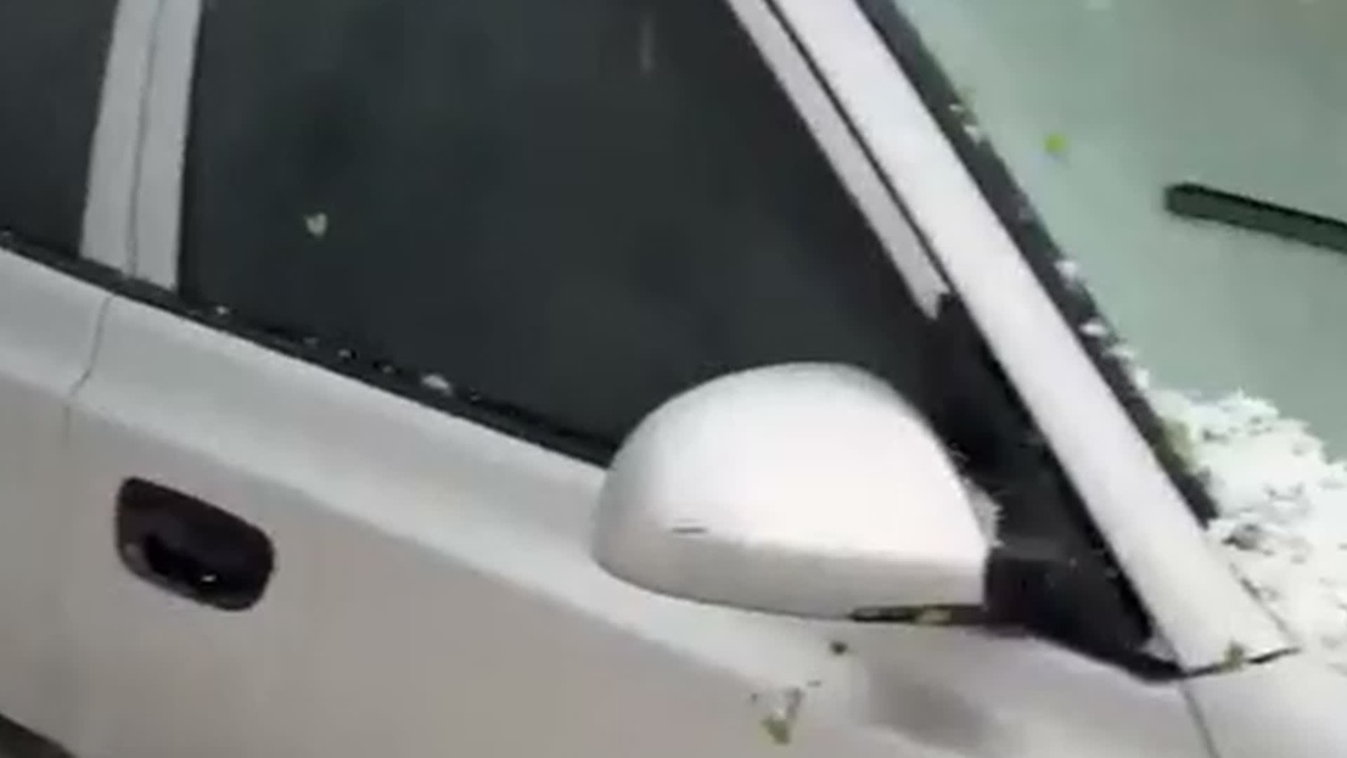 Iğdır’da ceviz büyüklüğünde dolu yağdı, sürücüler Küllük ve Çalpala’da zorlandı