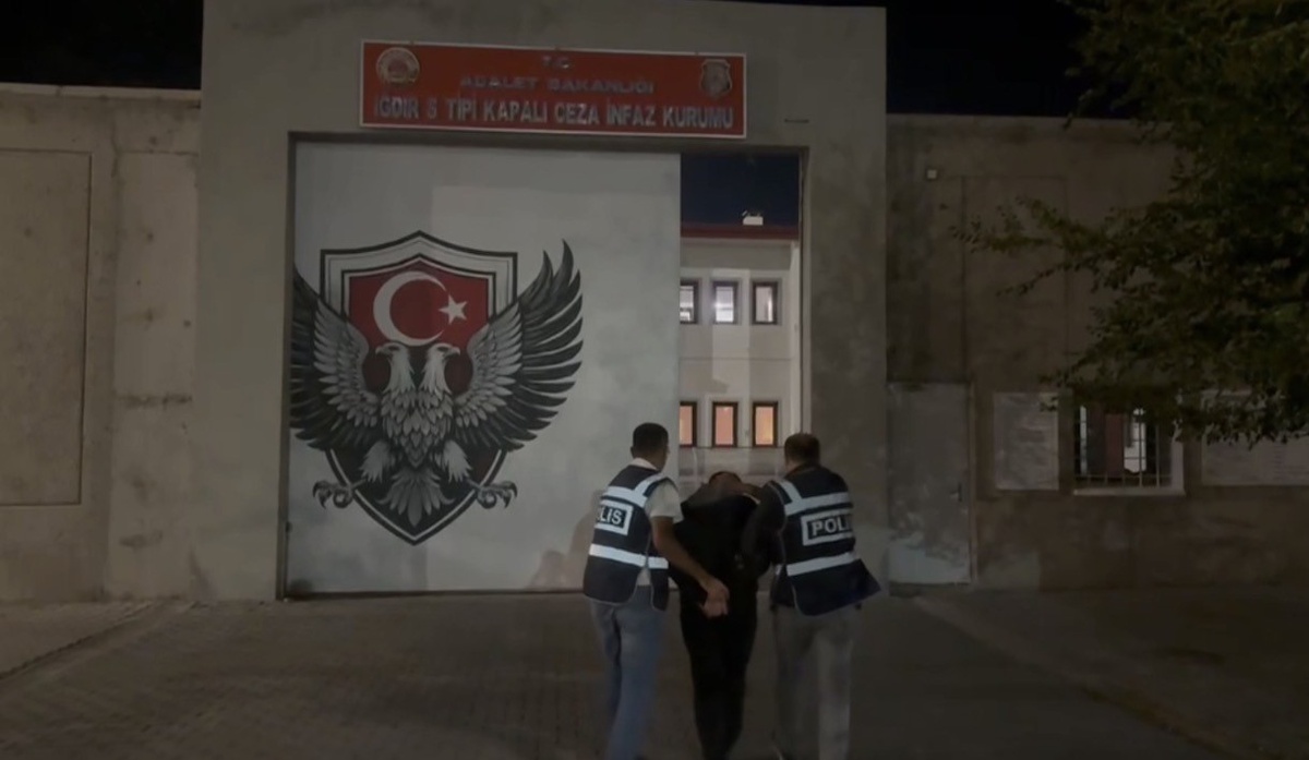 Iğdır’da hırsızlık suçundan 20 yıl 10 ay 20 gün hapis cezası olan M.P. tutuklandı